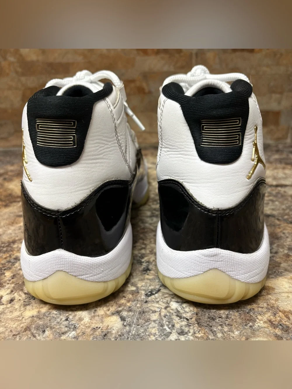 Air Jordan 11 Retro Gratitude White Metallic Gold Black Size 8.5